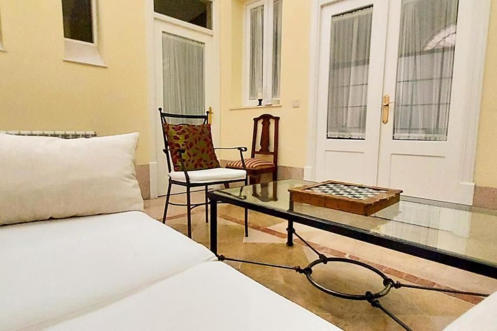 Apartamento J Costa 15- Alameda Hercules เซบีญา ภายนอก รูปภาพ